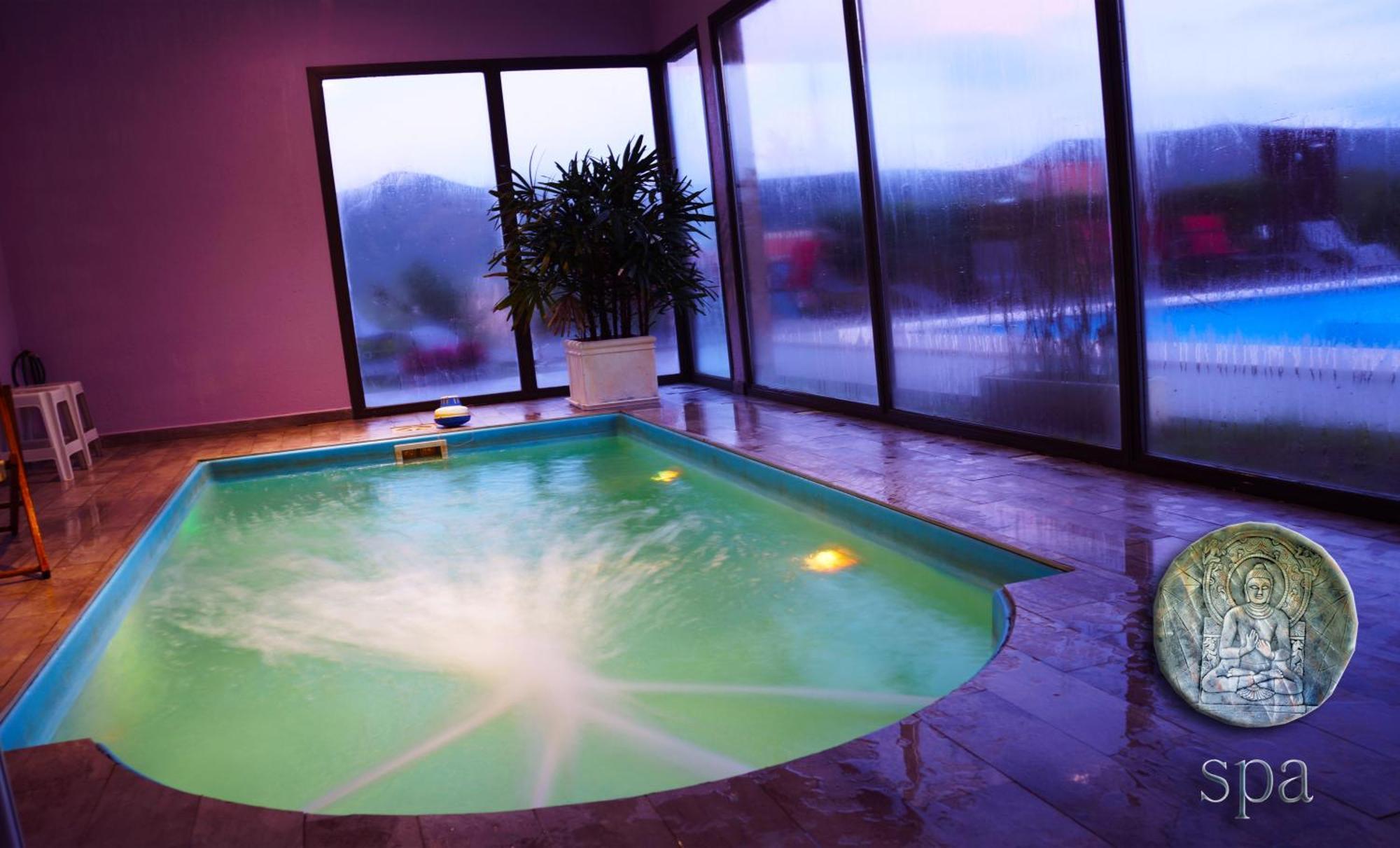 Complejo Riro Namaste Hotel San Antonio de Arredondo Ngoại thất bức ảnh
